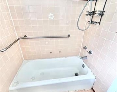 109 Vandenburg Drive - Photo Thumbnail 6