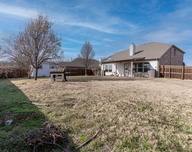 1733 Elm Street - Photo Thumbnail 19