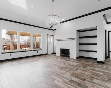 1733 Elm Street - Photo Thumbnail 10