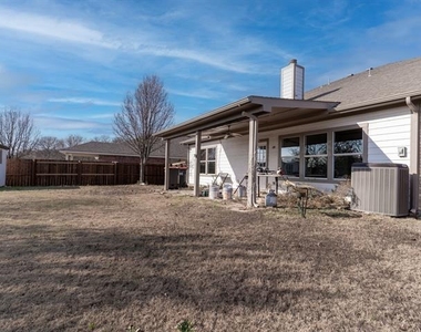 1733 Elm Street - Photo Thumbnail 16