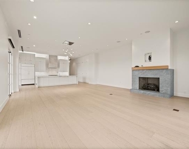 2800 Lakeside Parkway - Photo Thumbnail 12