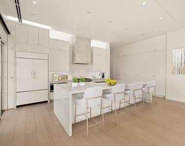 2800 Lakeside Parkway - Photo Thumbnail 16