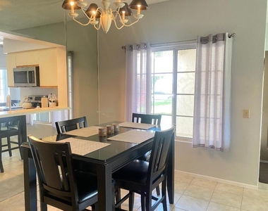 413 Desert Falls Drive N - Photo Thumbnail 4