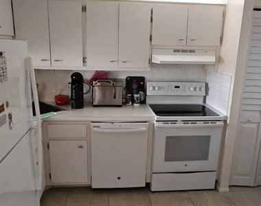 4501 Ne 21st Avenue - Photo Thumbnail 3