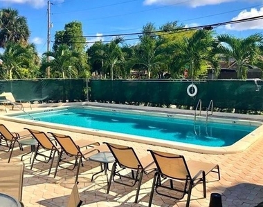 4501 Ne 21st Avenue - Photo Thumbnail 1
