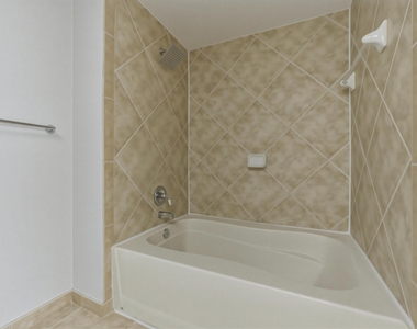 625 Casa Loma Boulevard - Photo Thumbnail 28