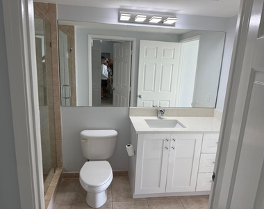 625 Casa Loma Boulevard - Photo Thumbnail 13