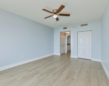 625 Casa Loma Boulevard - Photo Thumbnail 24