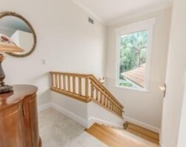 901 Se Riverside Drive - Photo Thumbnail 46