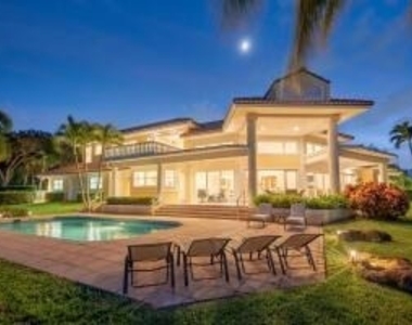 901 Se Riverside Drive - Photo Thumbnail 10