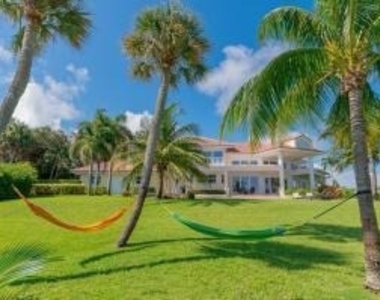 901 Se Riverside Drive - Photo Thumbnail 29