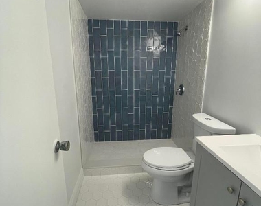 172 Sussex I - Photo Thumbnail 13