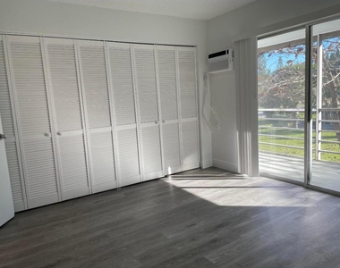 172 Sussex I - Photo Thumbnail 4