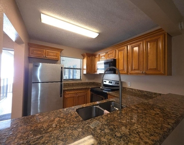 1542 Lake Crystal Drive - Photo Thumbnail 4