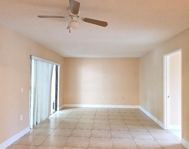 1542 Lake Crystal Drive - Photo Thumbnail 32
