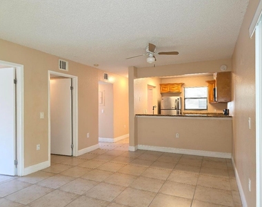 1542 Lake Crystal Drive - Photo Thumbnail 6