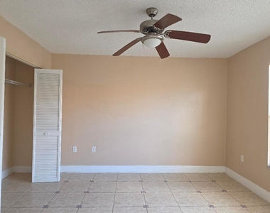 1542 Lake Crystal Drive - Photo Thumbnail 27