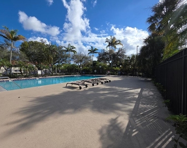 1542 Lake Crystal Drive - Photo Thumbnail 36