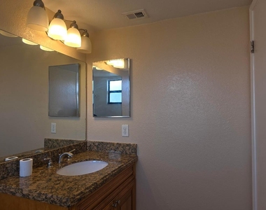 1542 Lake Crystal Drive - Photo Thumbnail 25