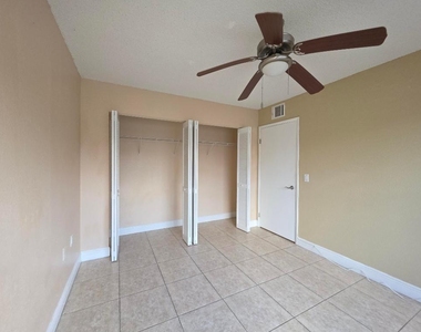 1542 Lake Crystal Drive - Photo Thumbnail 9