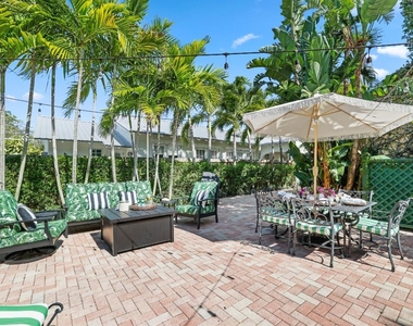 325 Greymon Drive - Photo Thumbnail 41