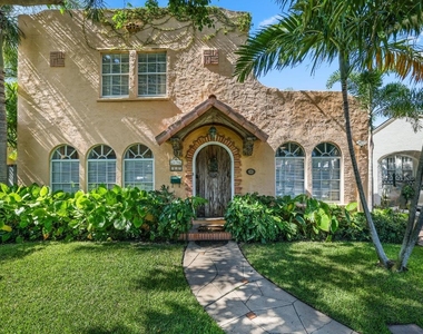 325 Greymon Drive - Photo Thumbnail 2