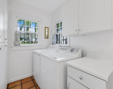 325 Greymon Drive - Photo Thumbnail 19