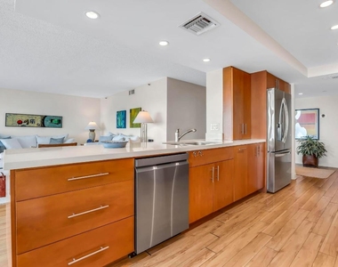 4301 N Ocean Boulevard - Photo Thumbnail 15