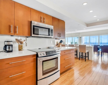 4301 N Ocean Boulevard - Photo Thumbnail 12