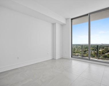 220 Lake Shore Drive - Photo Thumbnail 19