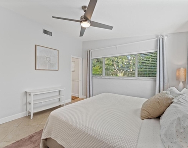 429 Inlet Road - Photo Thumbnail 14