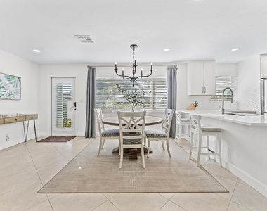 429 Inlet Road - Photo Thumbnail 10