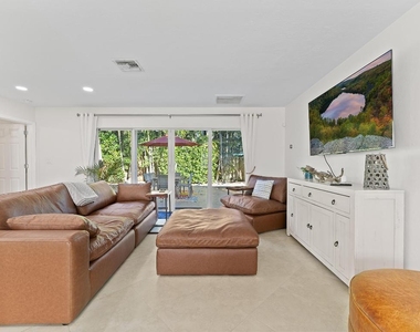 429 Inlet Road - Photo Thumbnail 7