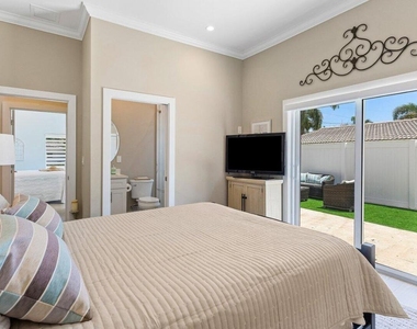 1008 Se 10th Court - Photo Thumbnail 31