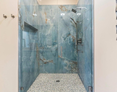 1008 Se 10th Court - Photo Thumbnail 26