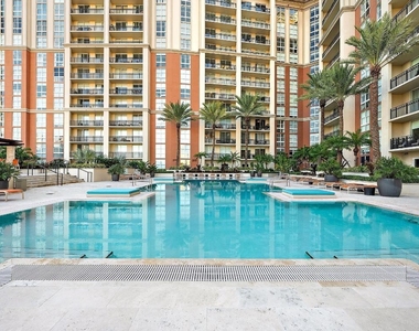 550 Okeechobee Boulevard - Photo Thumbnail 18