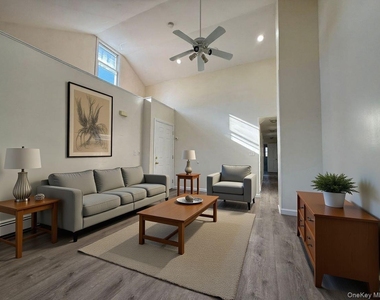 51 Schneider Avenue - Photo Thumbnail 15