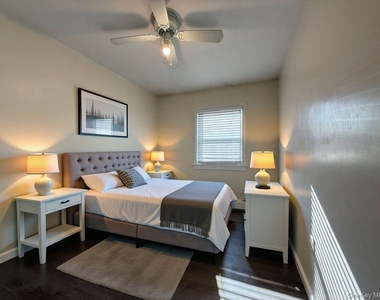 51 Schneider Avenue - Photo Thumbnail 18
