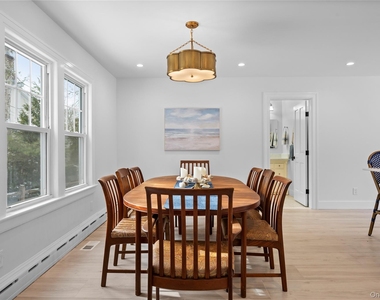 74 Montauk Highway - Photo Thumbnail 5