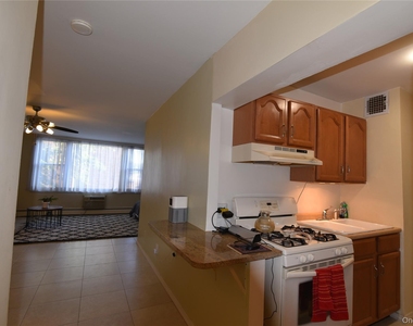 54-40 Little Neck Parkway - Photo Thumbnail 15