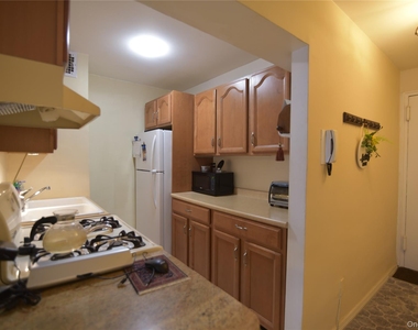 54-40 Little Neck Parkway - Photo Thumbnail 14