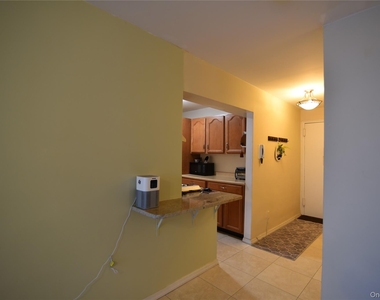 54-40 Little Neck Parkway - Photo Thumbnail 16