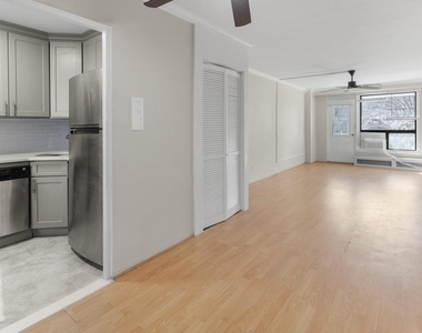 61-15 98th Street - Photo Thumbnail 8