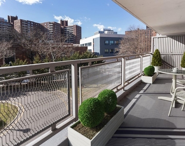 61-15 98th Street - Photo Thumbnail 5