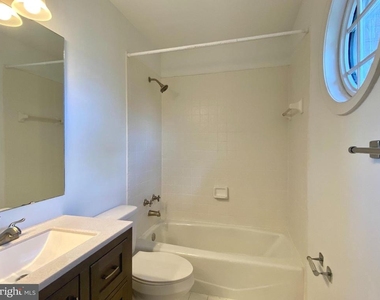 8951 Brook Road - Photo Thumbnail 22