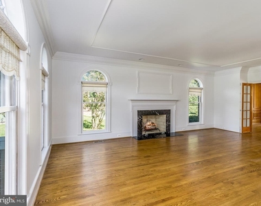 8951 Brook Road - Photo Thumbnail 3