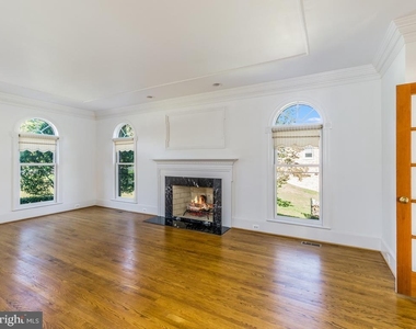 8951 Brook Road - Photo Thumbnail 5