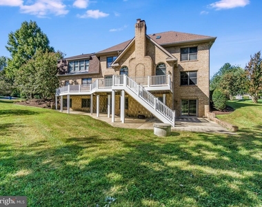 8951 Brook Road - Photo Thumbnail 27