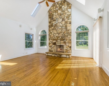 8951 Brook Road - Photo Thumbnail 7