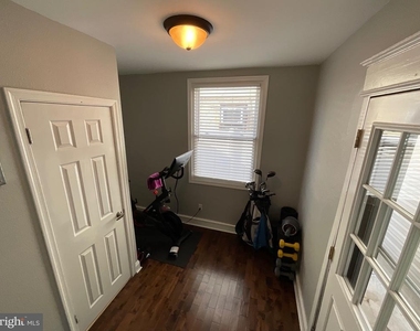 2938 E Thompson Street - Photo Thumbnail 8